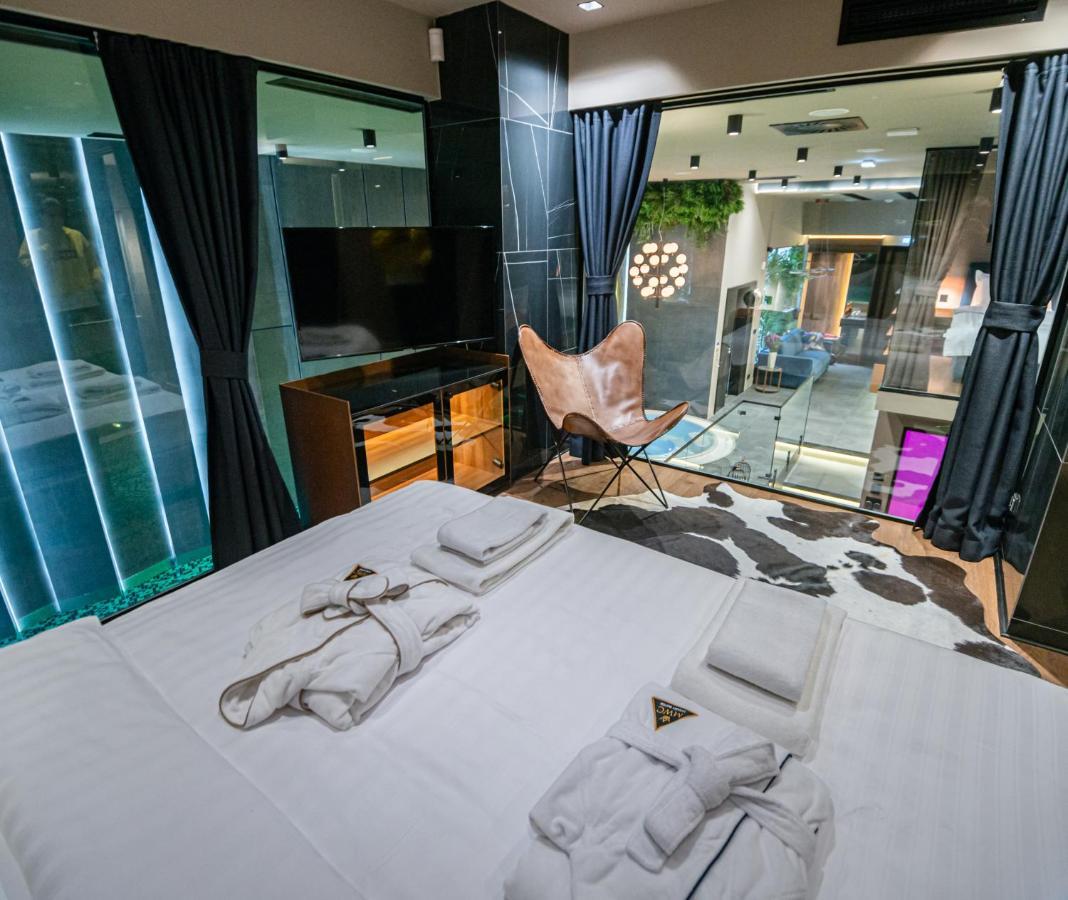 Marconio Wellness Private Pool & Spa - City Center 贝尔格莱德 外观 照片