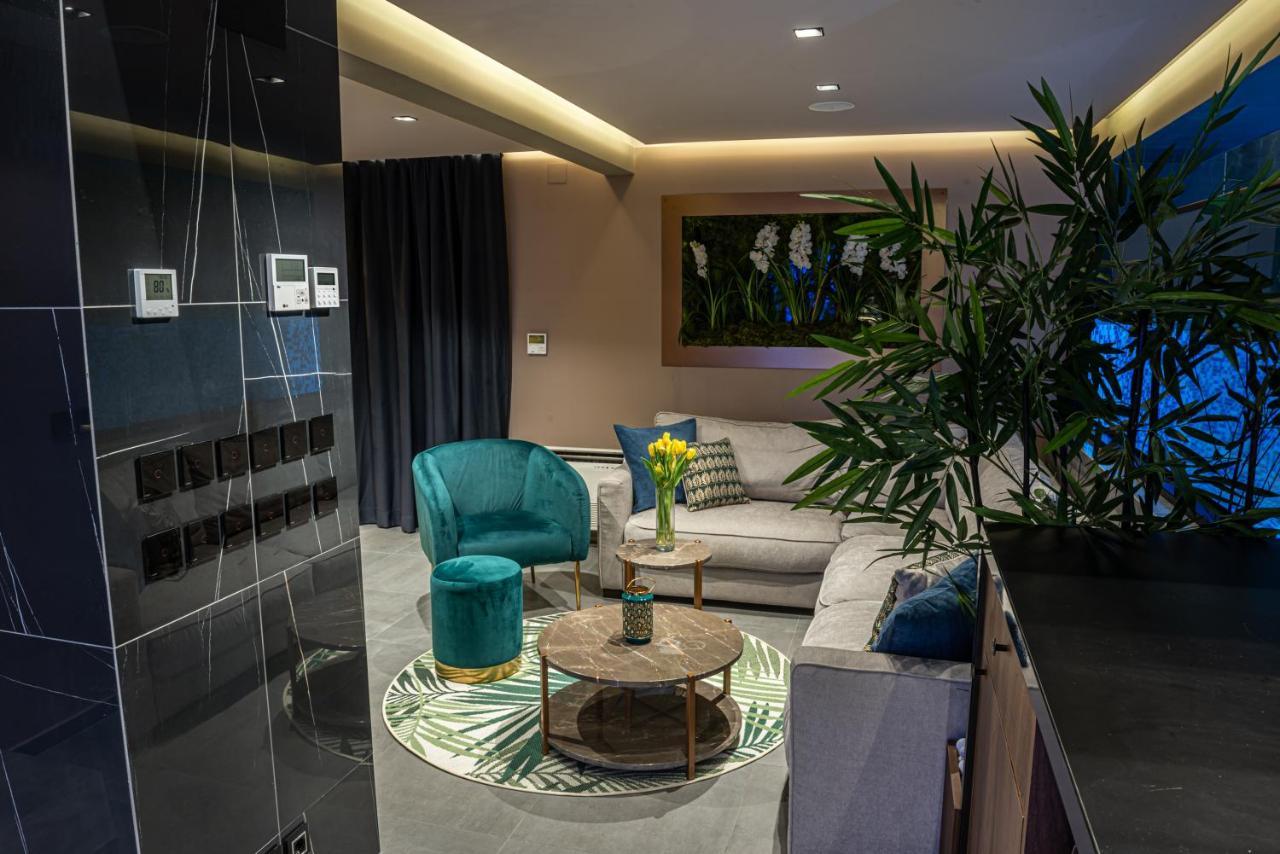 Marconio Wellness Private Pool & Spa - City Center 贝尔格莱德 外观 照片