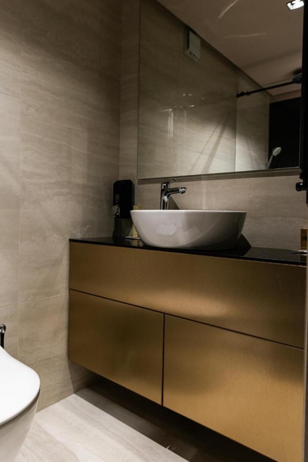 Marconio Wellness Private Pool & Spa - City Center 贝尔格莱德 外观 照片